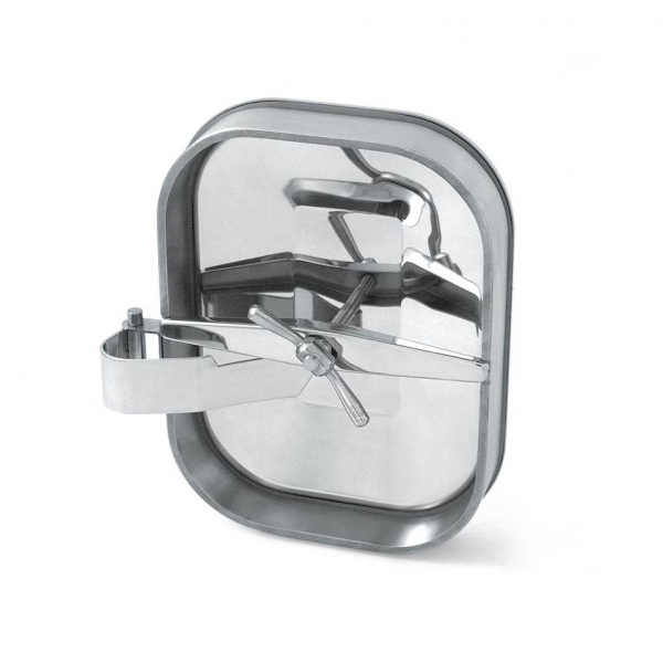 Właz prostokątny E131 (424x316)